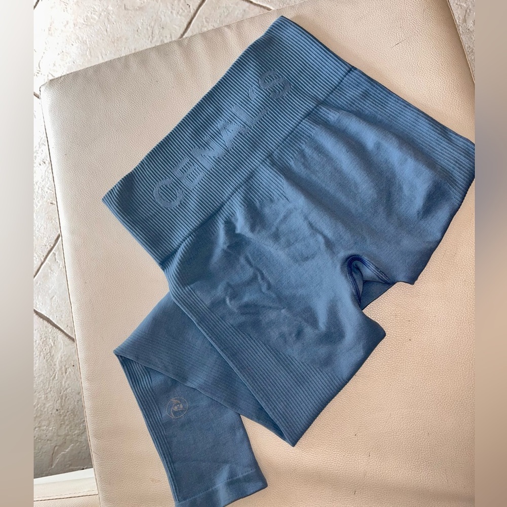 Blue High-Waisted Leggings